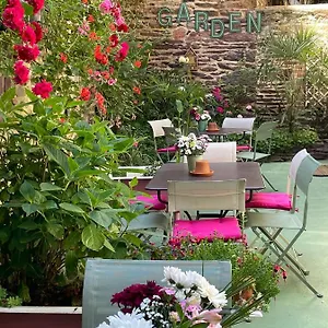 Garden Centre Gare 3*, Rennes França