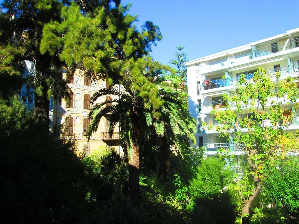 La Maioun Guesthouse Nice Albergue